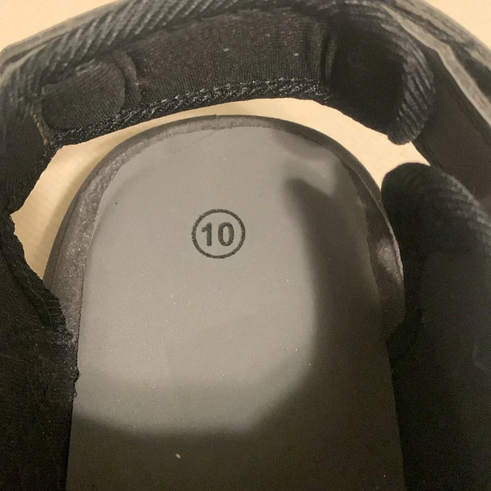 Men’s Sandals NWOT